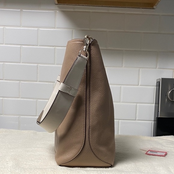 Kate Spade Beige Leather Shoulder Bag - Picture 6 of 13